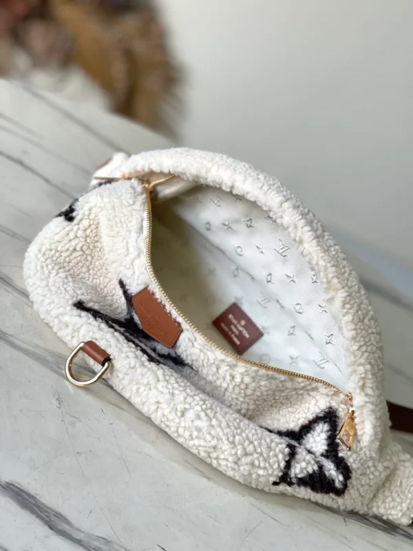 LV Monogram Teddy Bumbag - Fleece White - Image 4