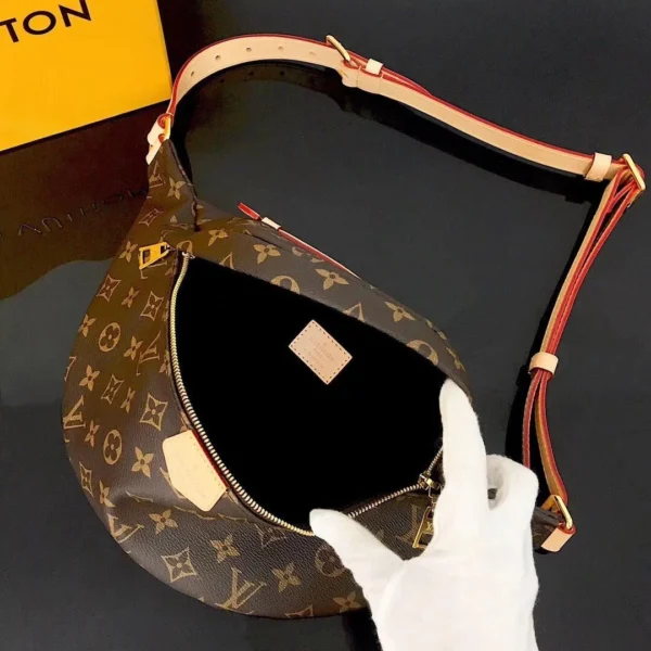 LV Bumbag Monogram Canvas -Brown - Image 5